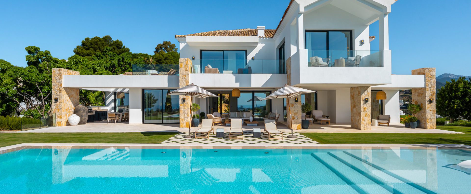 Villa Amara in Benahavis — photo 8