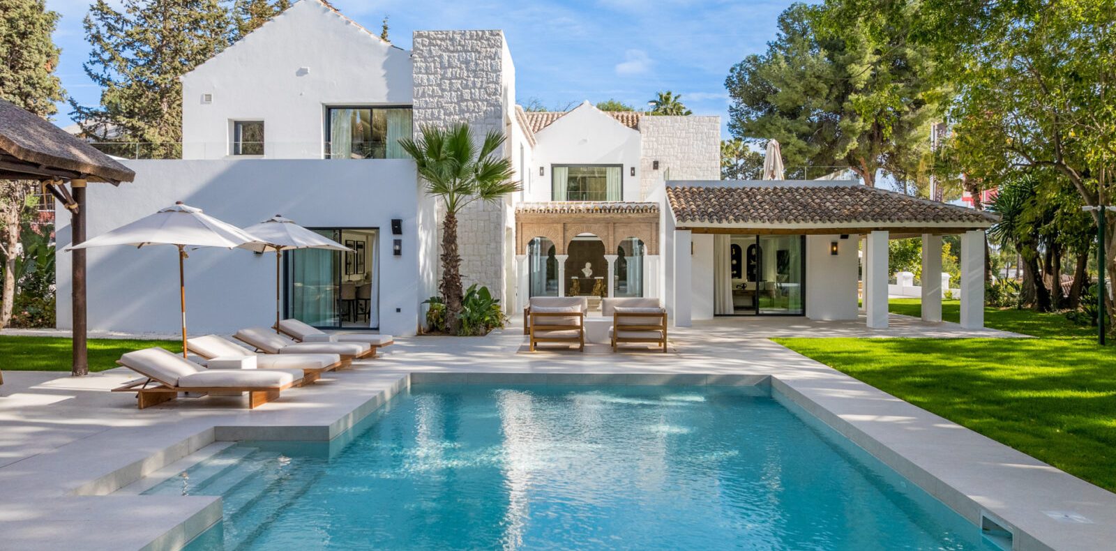 Villa in Nueva Andalucia, Marbella — photo 1